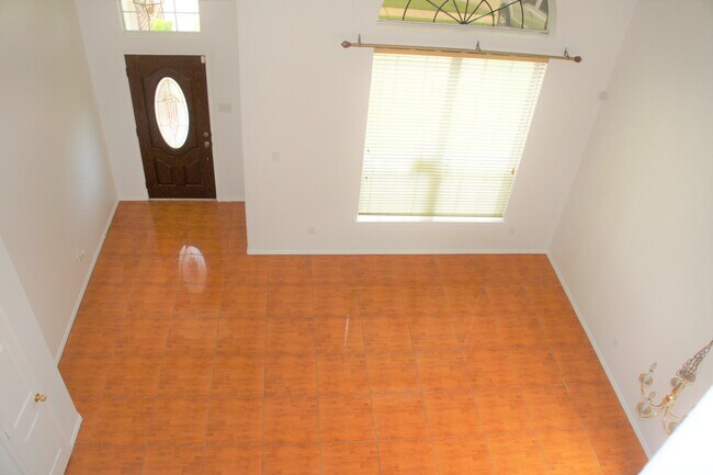 Sala de estar y comedor formales - 5218 Fairtide Dr