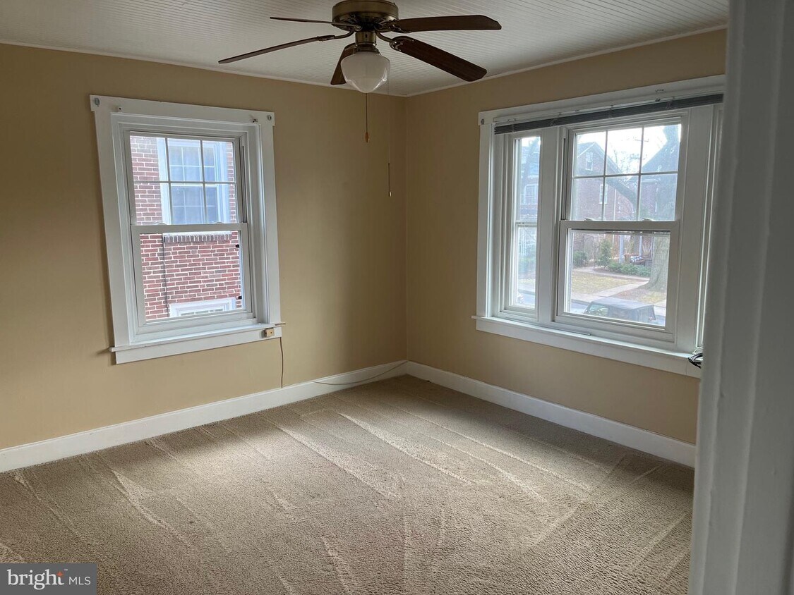 Foto principal - 437 Oak Terrace