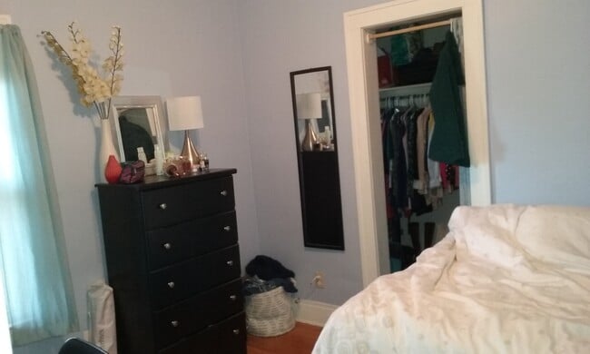 Dormitorio 2 - 1219 Packard St