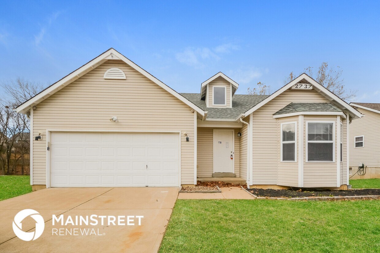 Foto principal - 2737 Whitecreek Ln