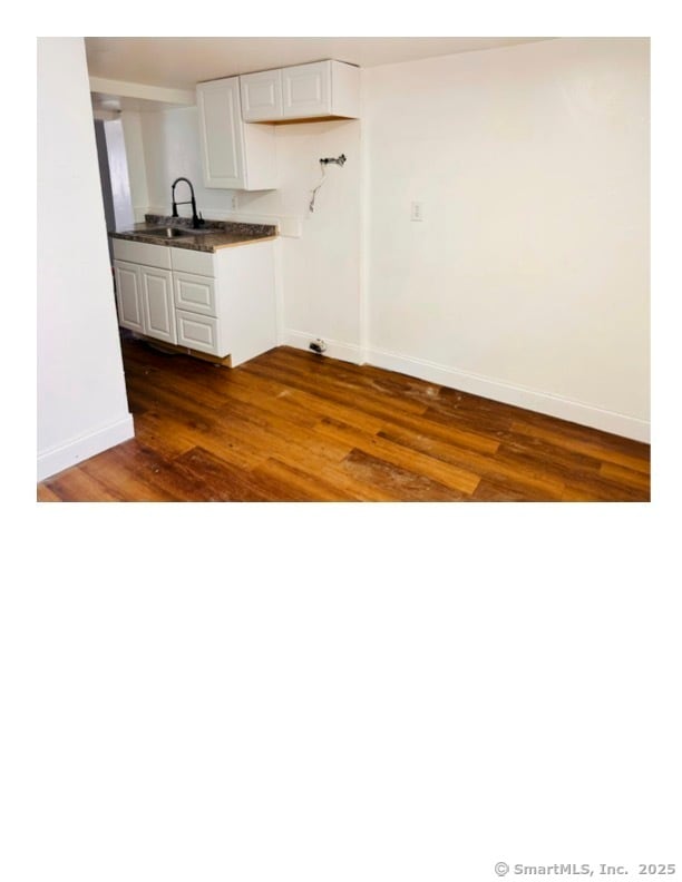 Foto del edificio - 1295 E Main St