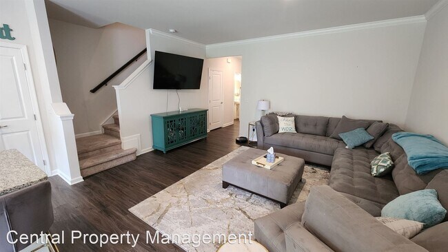 Building Photo - 3 br, 2.5 bath House - 322 Hunt Glenn Court