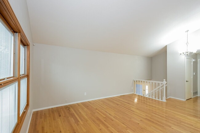 Building Photo - 12631 Irving Ct