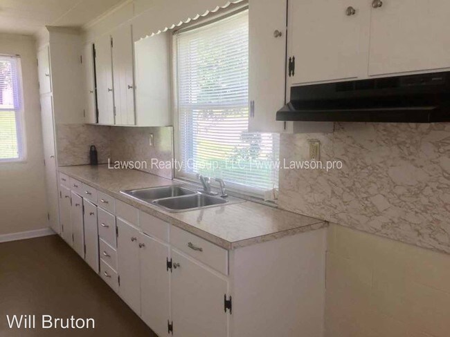 Foto del edificio - 2 br, 1 bath House - 2402 Memorial Ave.