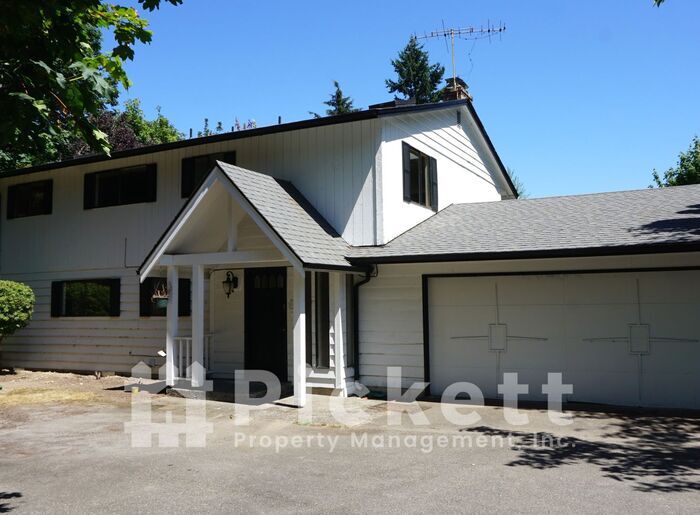 3 Bed Home House Rental in Bremerton, WA