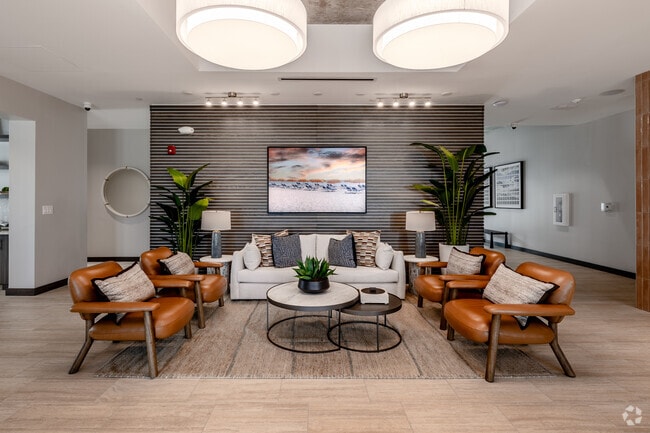 Lobby Photo - The Breeze