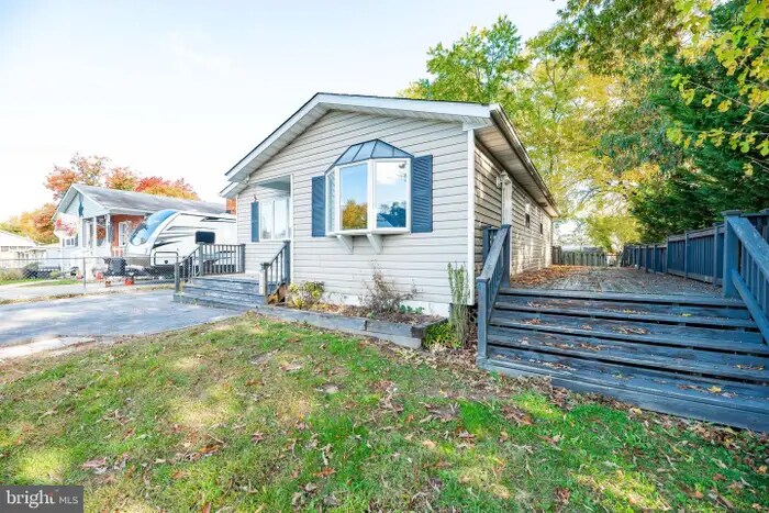 Foto del edificio - 7741 Edgewood Ave