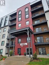 Building Photo - 10 Culinary Ln