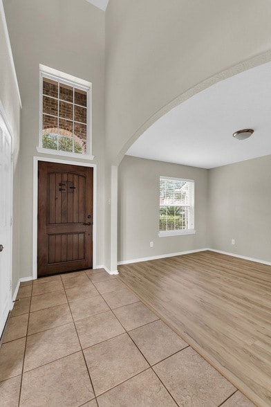Building Photo - 16526 Whitaker Creek Dr