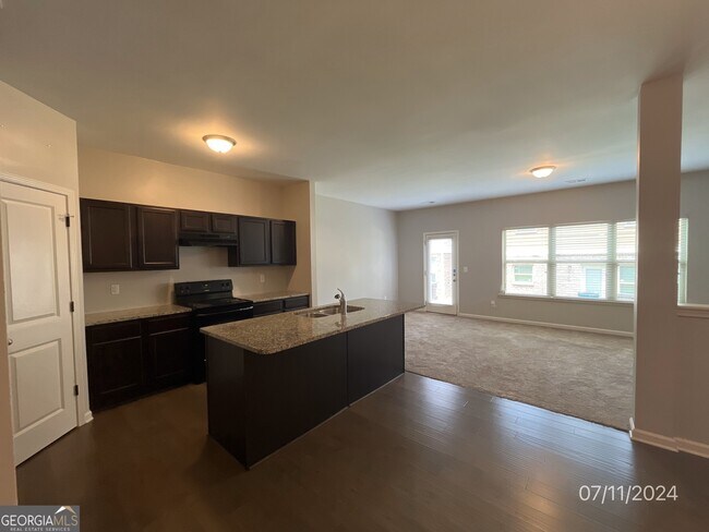 Building Photo - 353 Rankin Cir