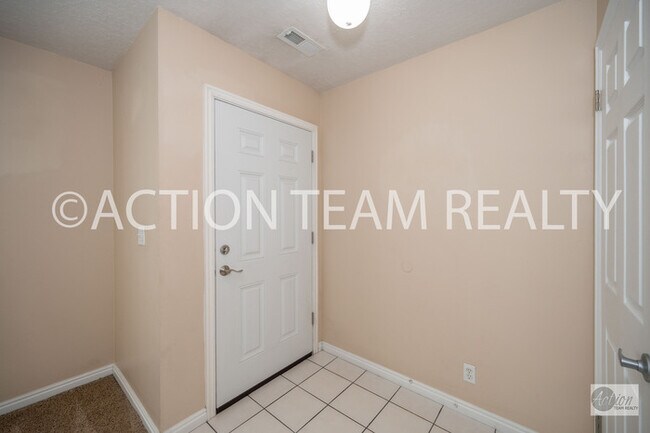 Building Photo - Duplex in Cottonwood Heights!