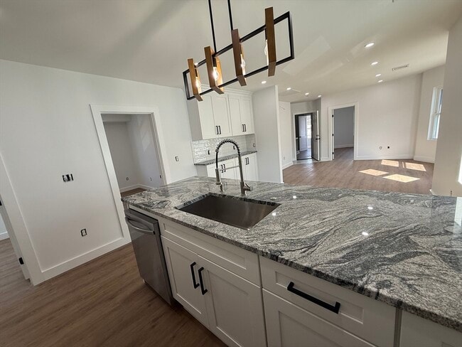 Building Photo - 94-96-96 Francis St