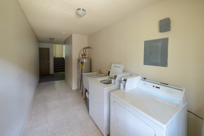 Foto del edificio - 532 Custer Ave