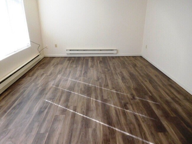 Foto del edificio - Totally Remodeled Two Bedroom Condo