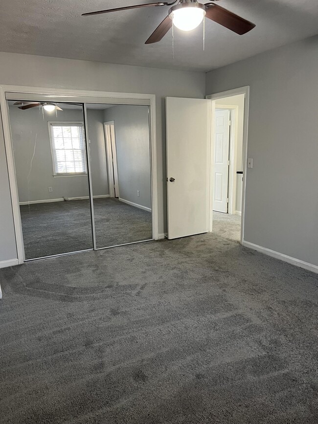 Foto del edificio - 719 Burnt Creek Dr NW