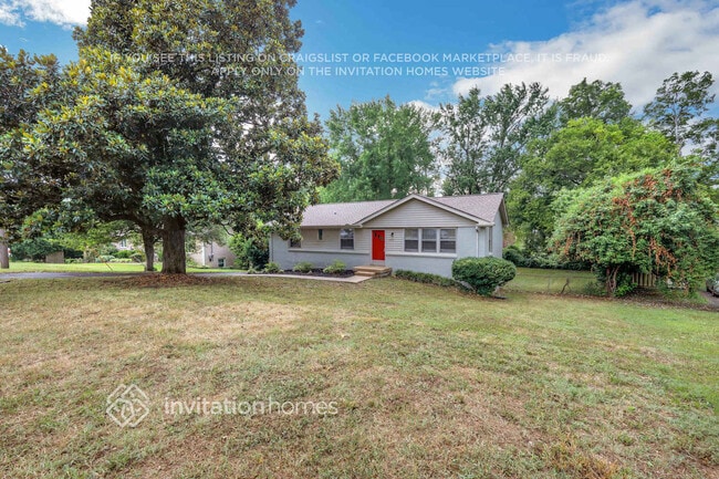 Building Photo - 4812 Smokey Dr