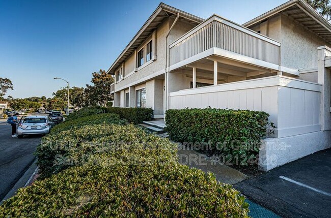 Foto del edificio - 3833 Camino Lindo