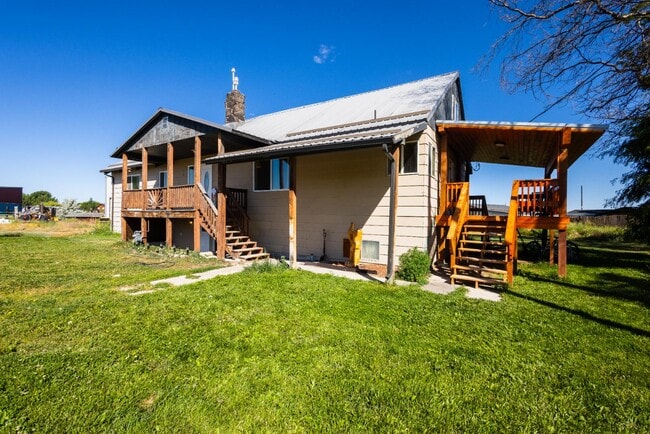 Building Photo - 211 N 3900 E