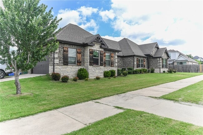 Foto del edificio - 5824 W Persimmon St