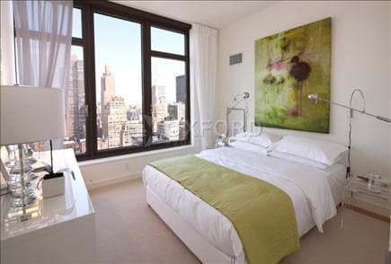 Building Photo - 765 Avenue of the Americas