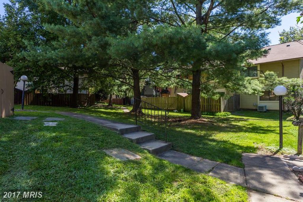 Foto principal - 5735 Nordeen Oak Ct