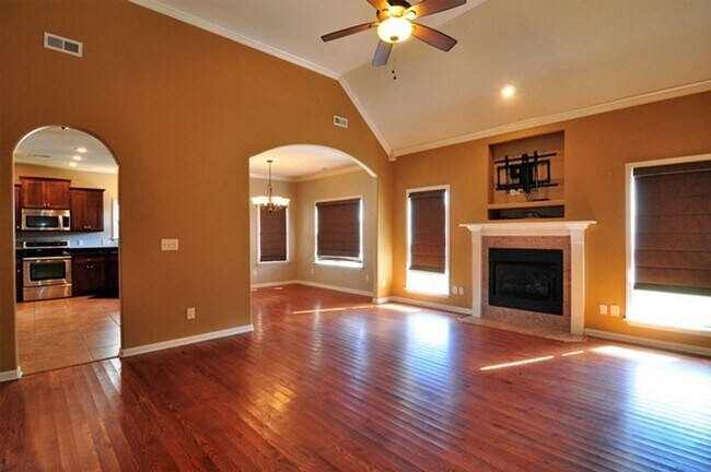 Building Photo - 1462 Cobra Ln