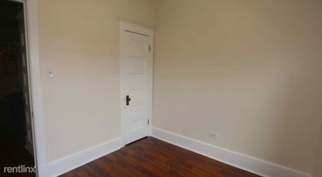 Foto del edificio - 4852 S Cottage Grove Ave