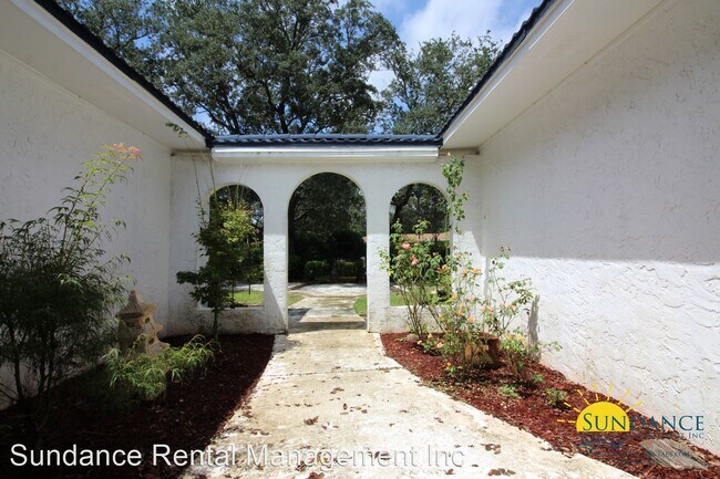 Building Photo - 4 br, 3 bath House - 22 Lakeshore Drive
