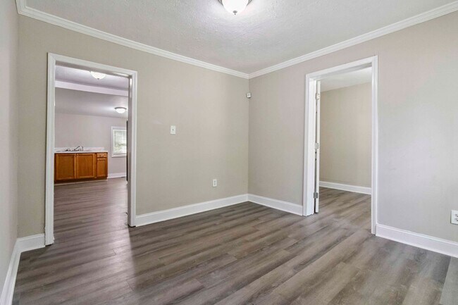Foto del edificio - 971 Sims Ave NW