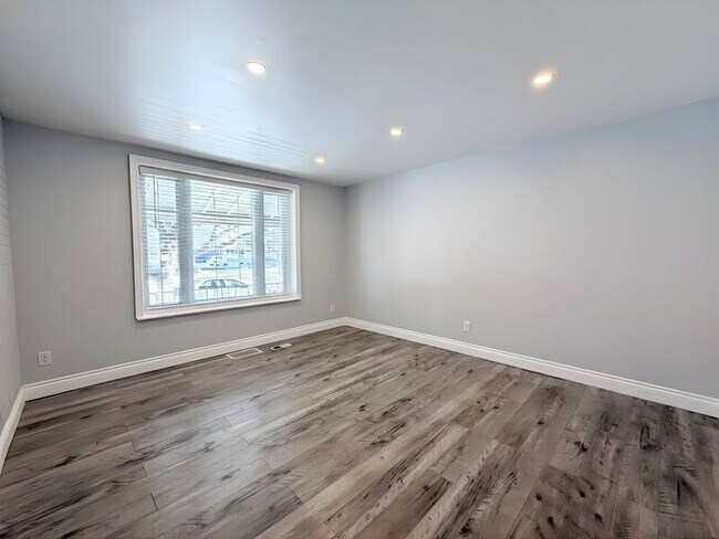 Photo du bâtiment - 49 West Avenue N