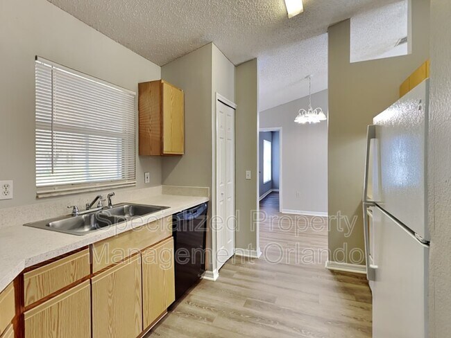 Building Photo - 2826 Kimberly Dr