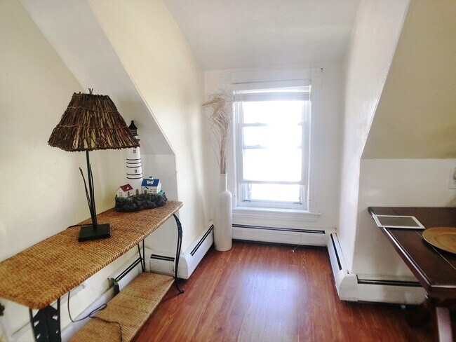 Foto del edificio - 106 Byron St