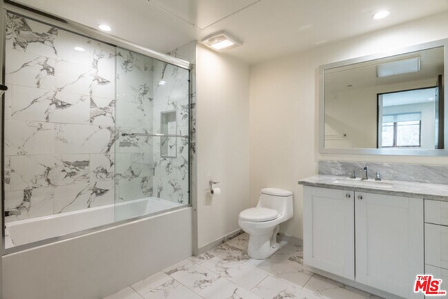 Foto del edificio - 859 S Lucerne Blvd