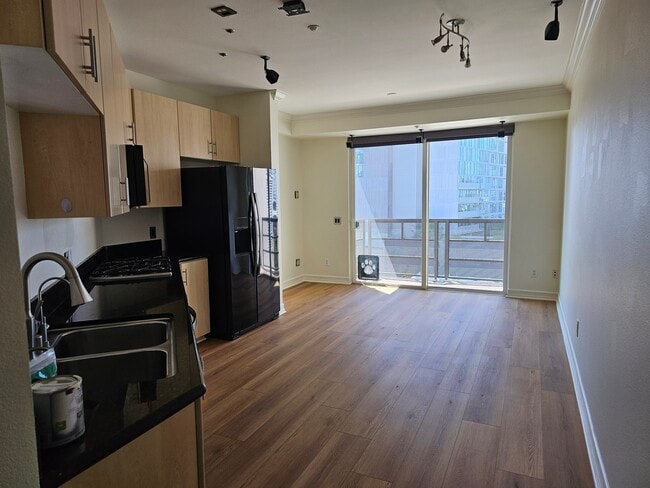 Building Photo - 1225 Island Ave
