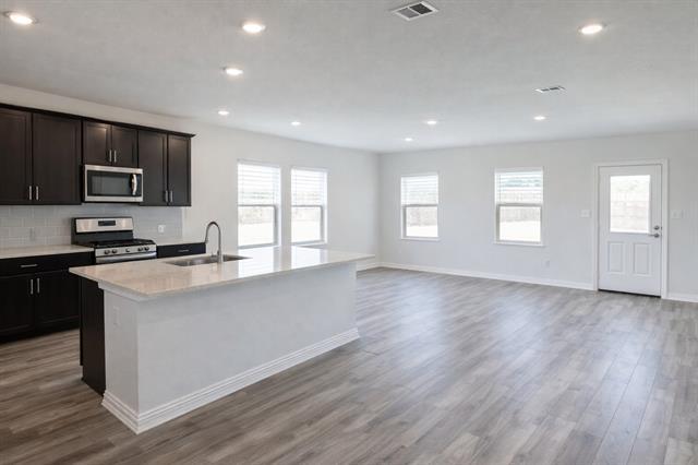 Foto del edificio - 600 Cedar Springs Dr