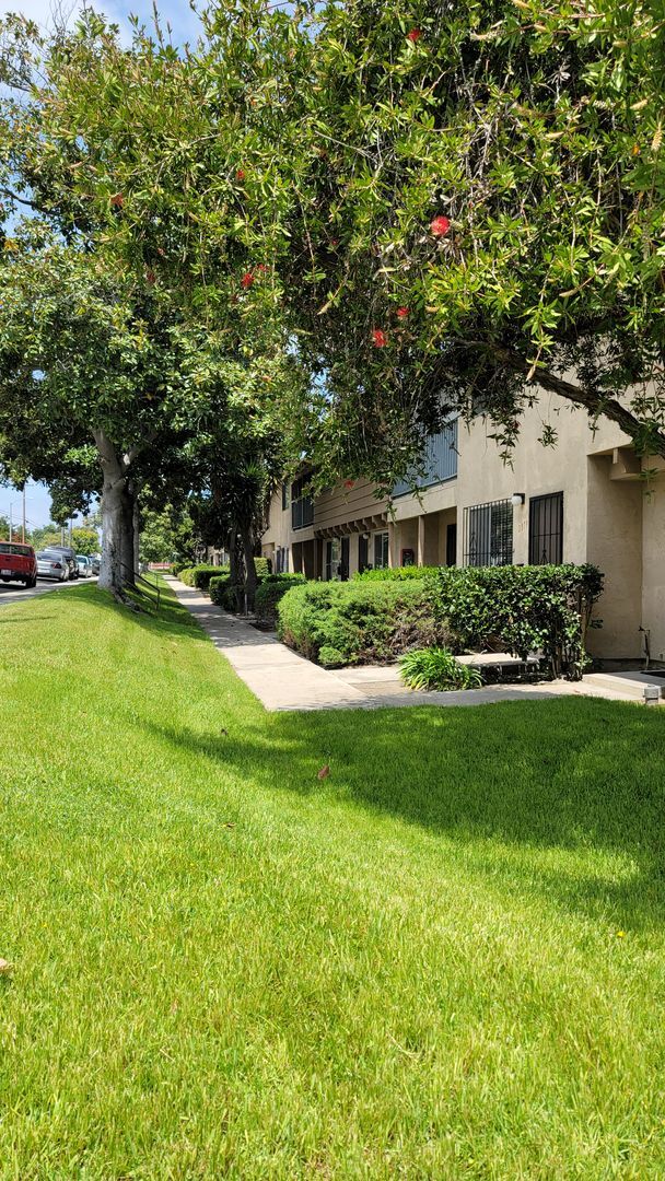 Building Photo - Lemon Grove Townhouse