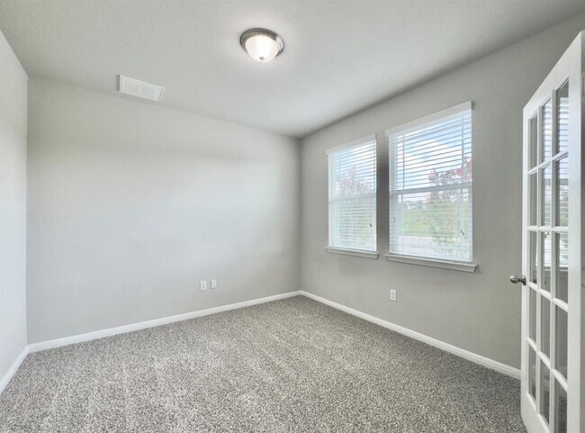 Foto del edificio - 308 Craters of the Moon Blvd