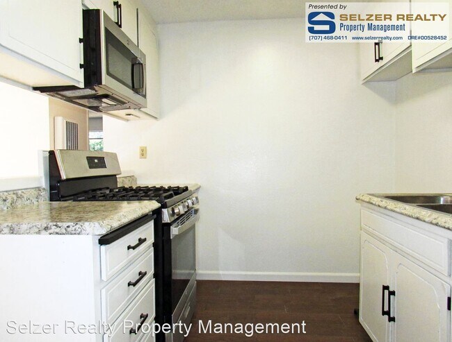 Building Photo - 2 br, 1 bath House - 785 El Rio St. #A