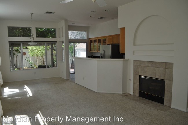 Foto del edificio - 11898 Cypress Canyon Rd
