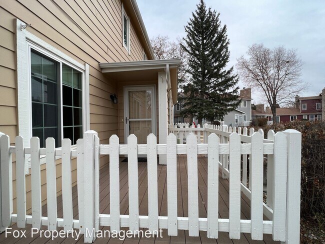 Foto del edificio - 2 br, 2 bath House - 8477 Everett Way Unit C