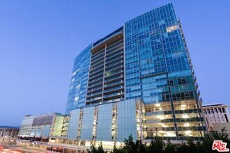 Building Photo - 3785 Wilshire Blvd