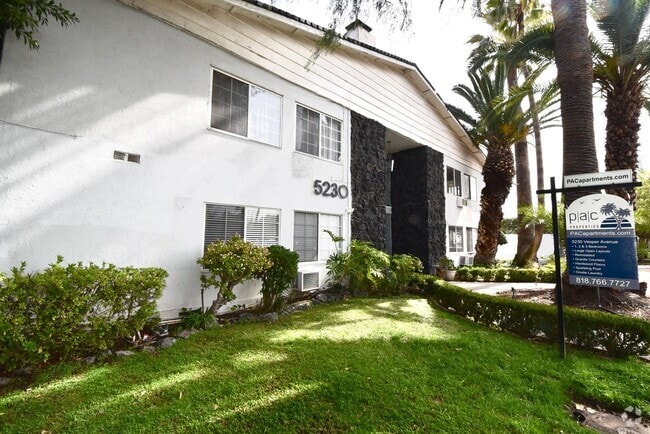Building Photo - 5230 Vesper Ave