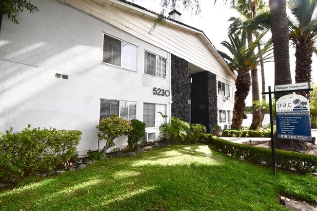Building Photo - 5230 Vesper Ave