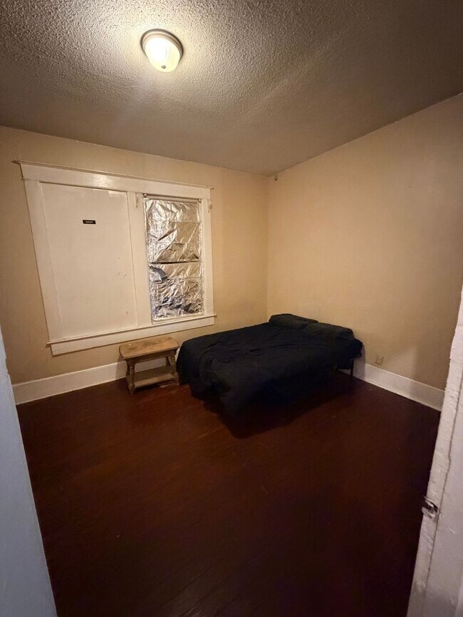 Building Photo - Beautiful 2 Bedroom unit in Highland