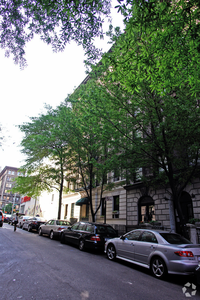 Building Photo - 288-290 W 92nd St