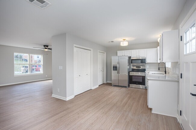 Foto del edificio - 3317B Niagara Dr