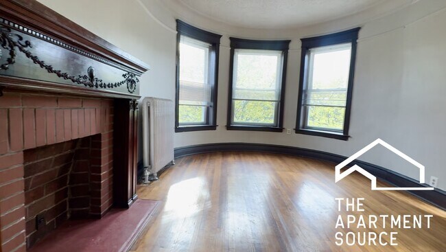 Foto del edificio - 4533 S Michigan Ave