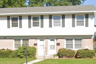Building Photo - 1644 Hilltop Pl