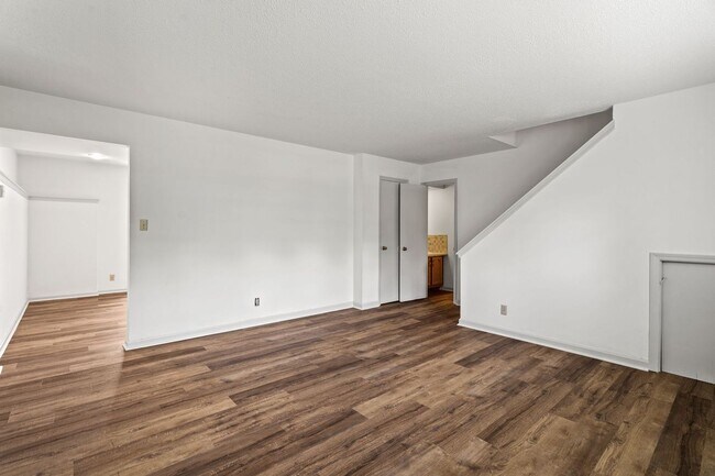 Foto del edificio - 1304 Essex Ct