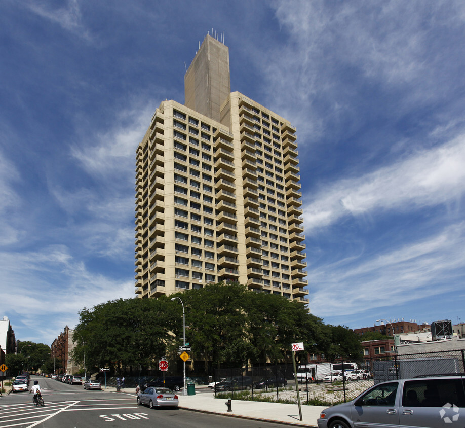 Building Photo - Tivoli Towers